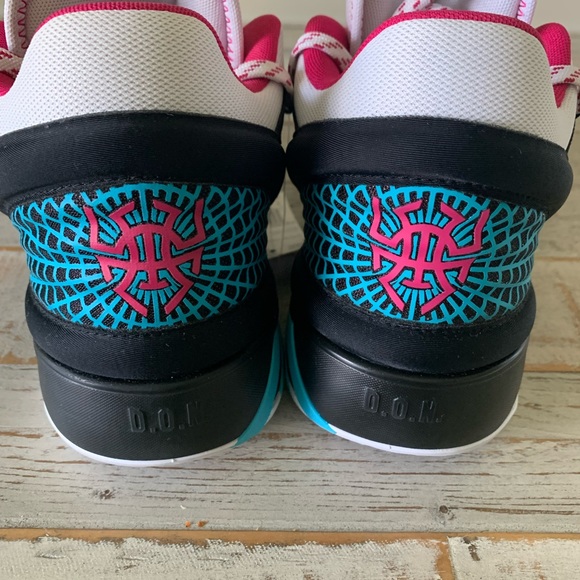 ✨ADIDAS✨ D.O.N. Issue 2 GCA - Picture 5 of 13